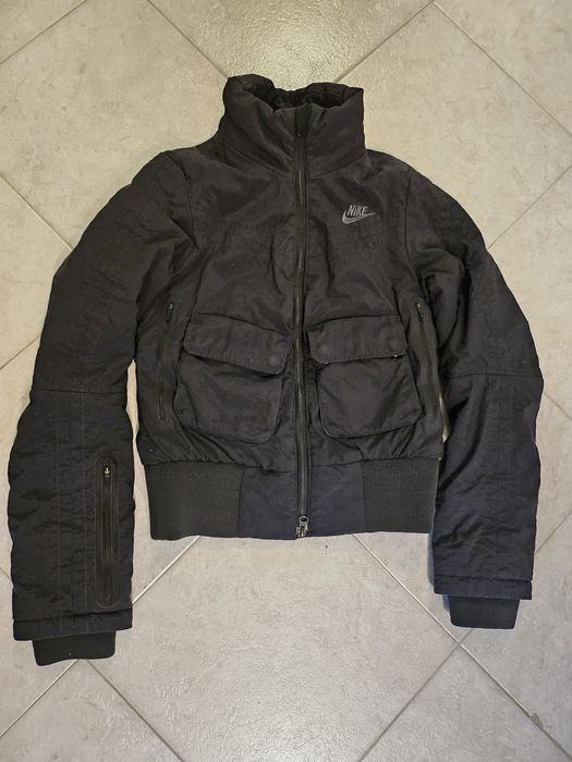 Дамско зимно яке Nike