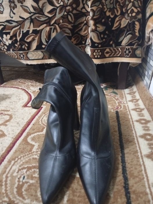 Продам ботинки демисезонные