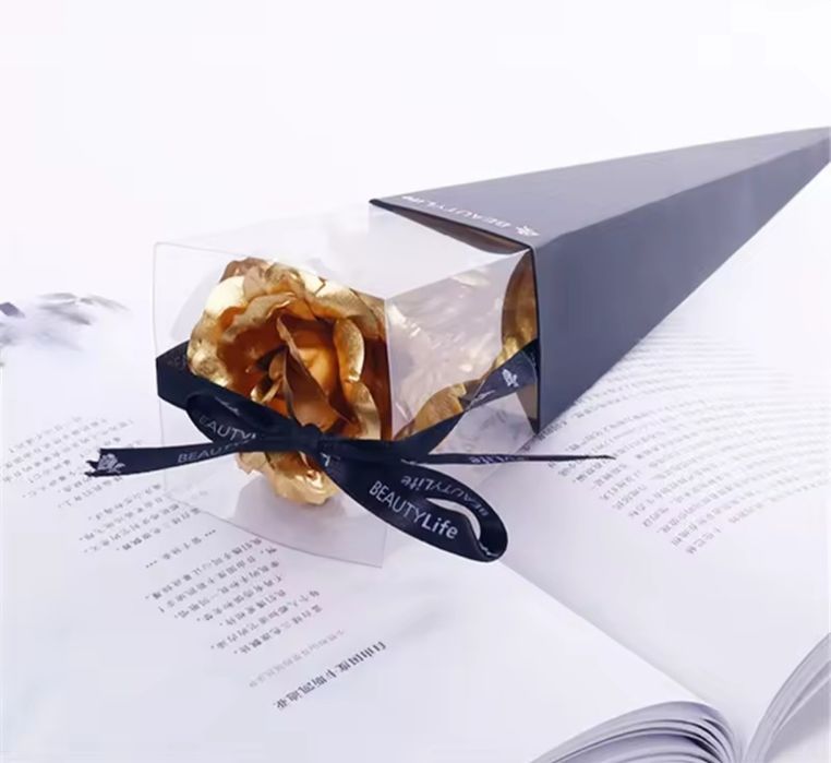 Златна роза със стойка