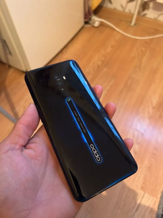 Продам телефон Oppo Reno 2