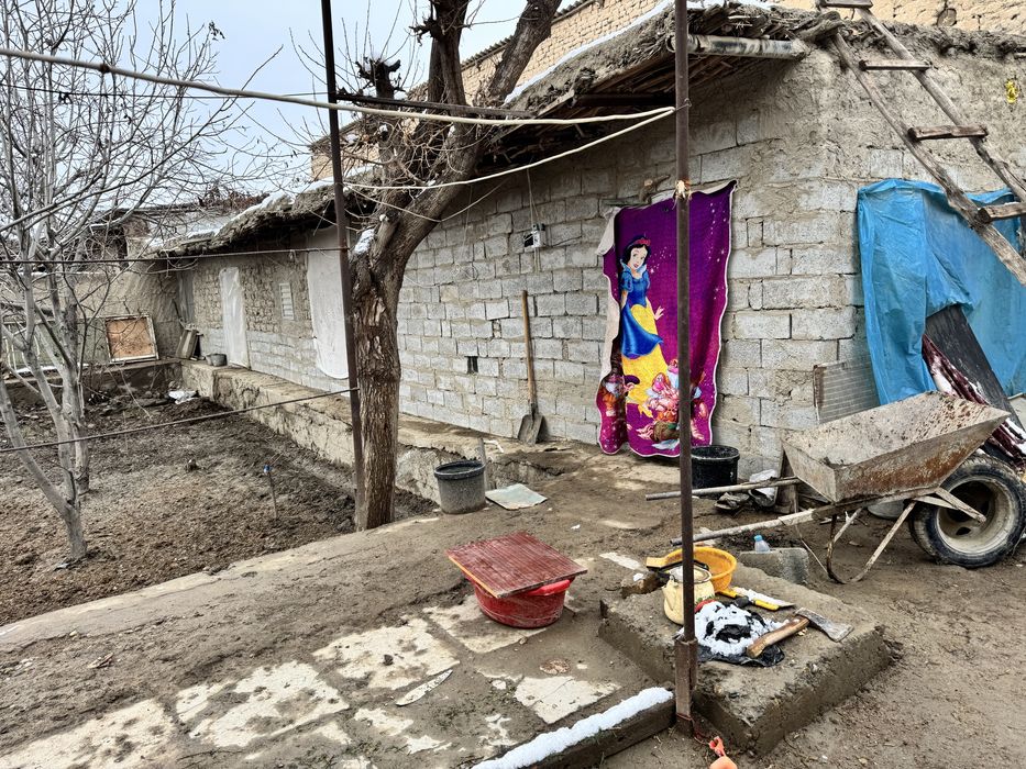 Катедж сотилади Хончарбоғда Ибн Сино