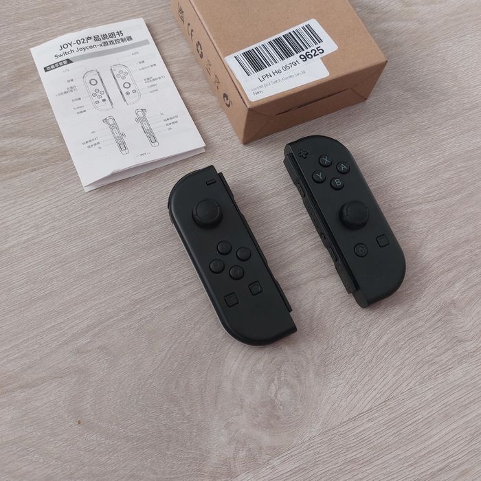 НОВИ Светещи Безжични Контролери JOY-02 за Nintendo Switch / OLED | RGB LED