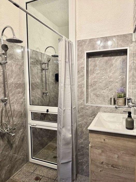 Дава се под наем Двустаен апартамент в София, Център - 90 кв.м за 966.45 € - Снимка #7