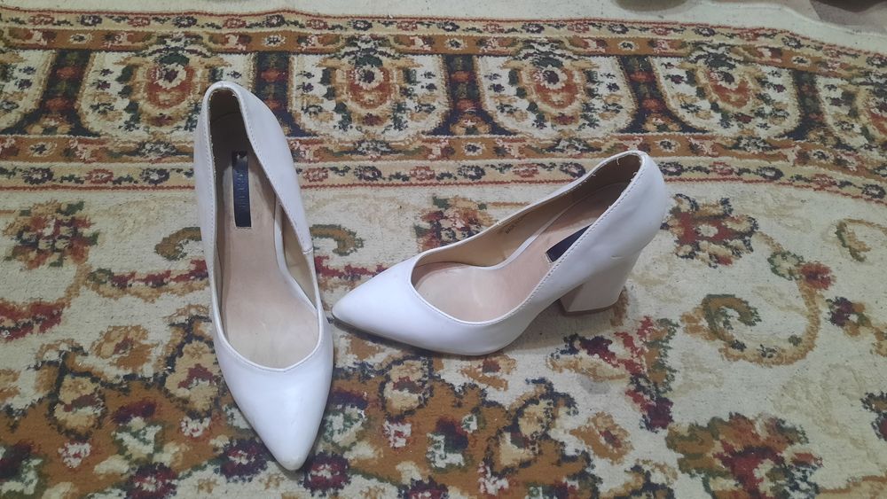 Продам бедевый туфли