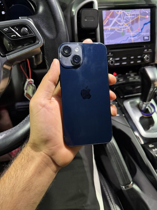 vand IPhone 14 impecabil bateria 83%