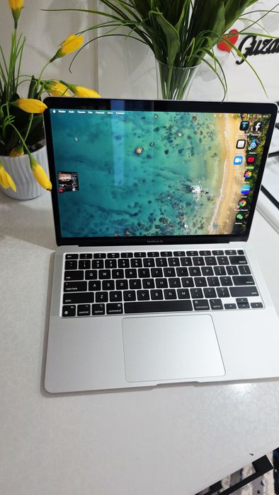 Macbook air M1, 8/512gb