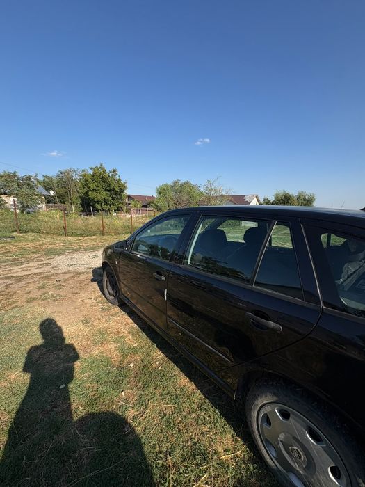 Vând sau sxhimb scoda fabia  cu acte valabila
