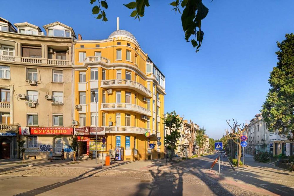 Дава се под наем Едностаен апартамент в Варна, Гръцка махала - 44 кв.м за 561 € - Снимка #13