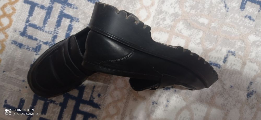 Продам обувь женскую