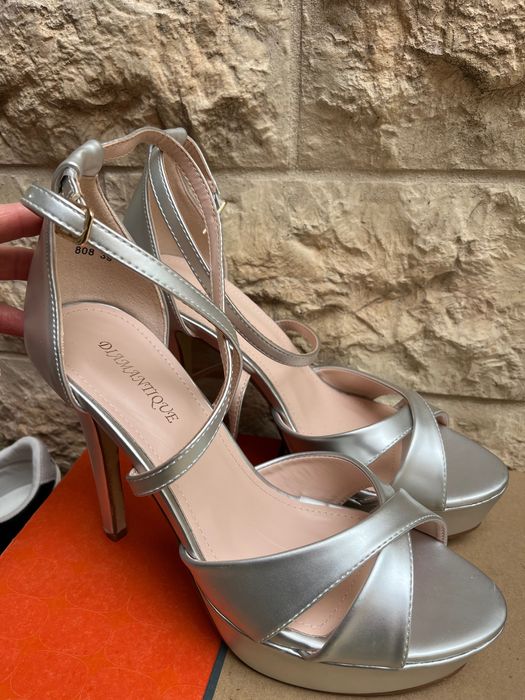 Дамски токчета различни модели