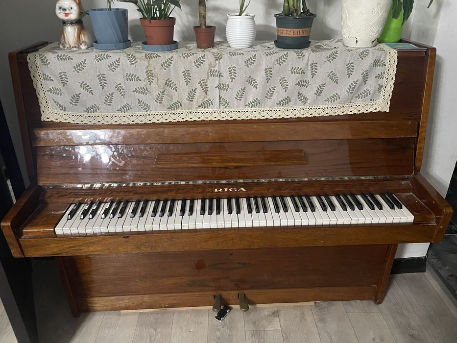 Фортепиано рига в отличном состояний