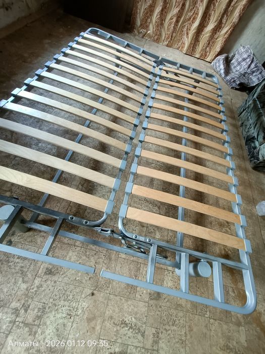 Кровать двуспальная