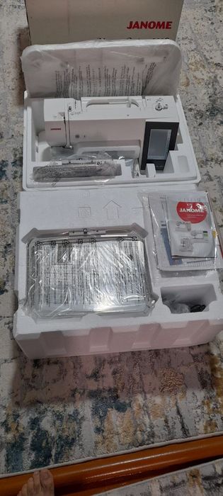 *ЯНГИ* Вышивальний машинка Janome 500E сотилади