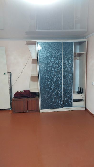 Сдаётся 1ком квартира,  частично меблирована.
