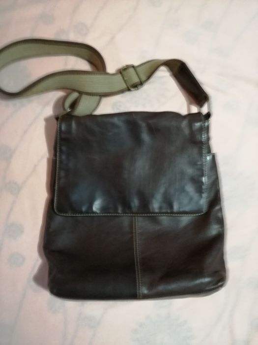 Vand Geanta bărbați 100% piele cu curea pentru umăr multiple cu fermoa