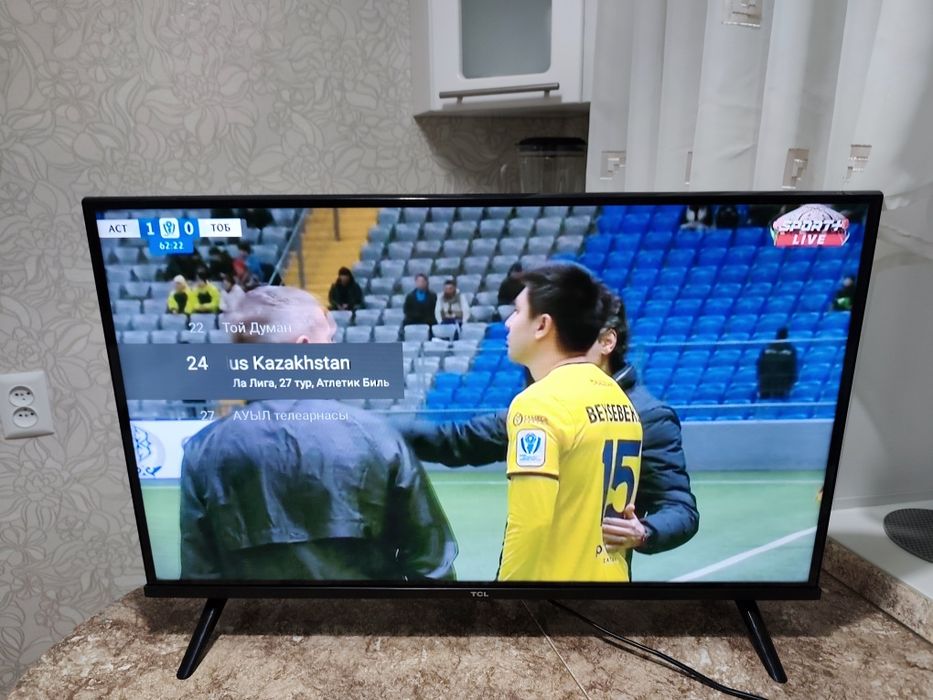 Телевизор Смарт 82 см диагональ