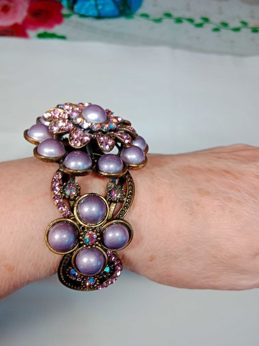 Набор украшений из коралла