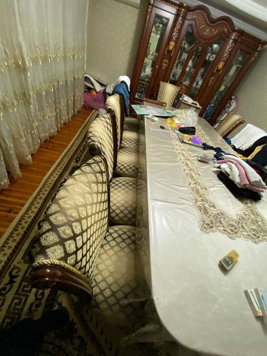 Продаëтся гостинный мебель