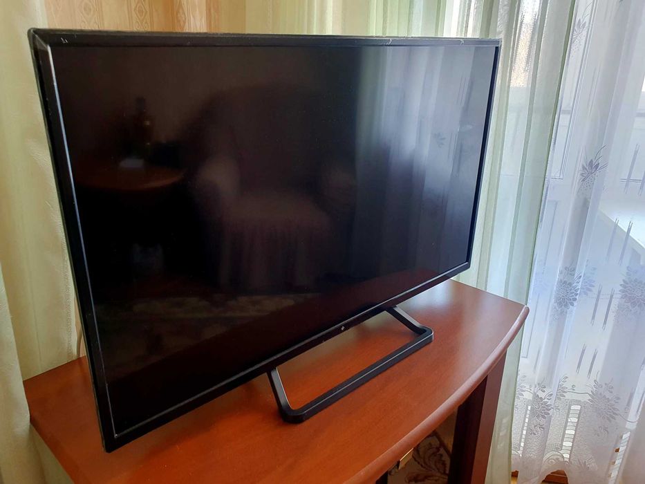 Продам Телевизор DEXP LED32 (81см)