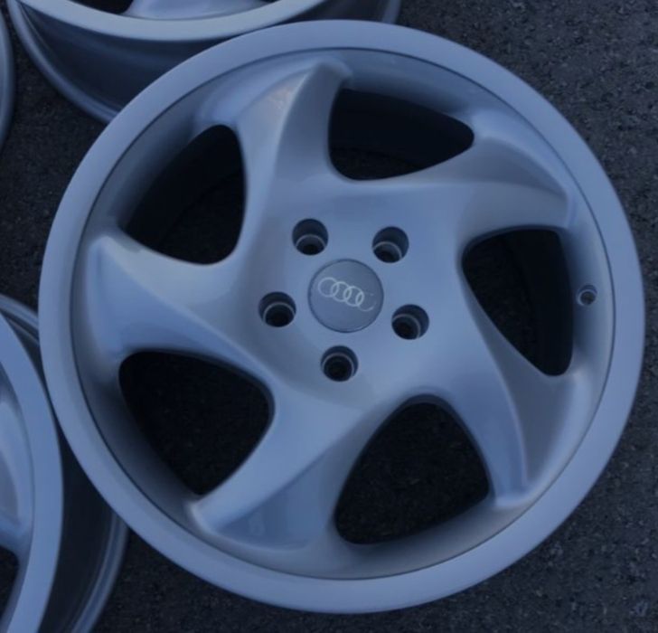 17 Vw 5x112 Porsche style-audi-vw-seat-skoda mercedes-7,5j et42 715kg