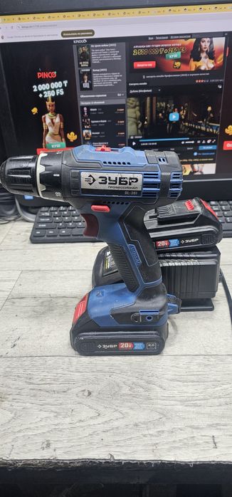 Шуруповерт Зубр профессионал