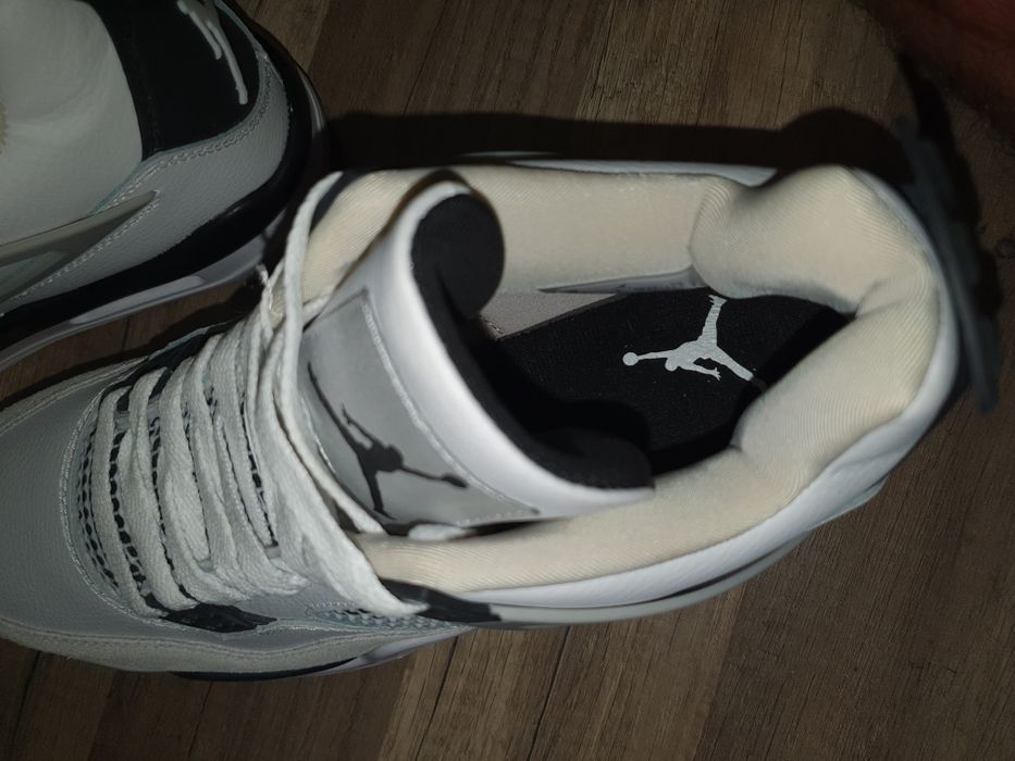 Jordan 4 OG Flight Club
