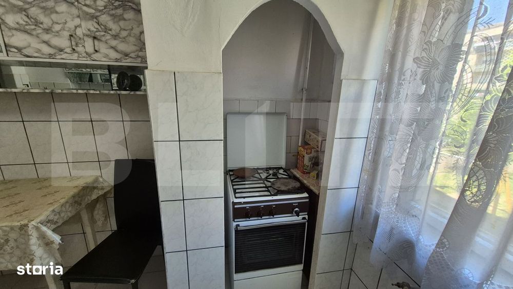 Apartament cu 4 camere de vanzare, 69.51 mp,  Micro 17