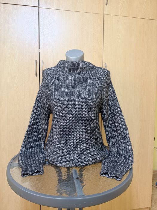 Пуловер Маssimo Dutti. Размер М. 51%алпака.