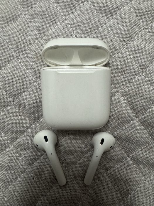 Apple AirPods 1