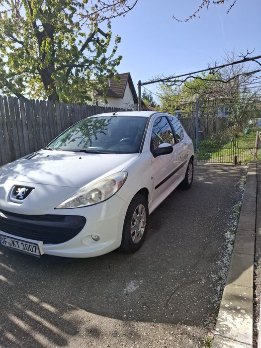 PEUGEOT  206 + An Model 2010