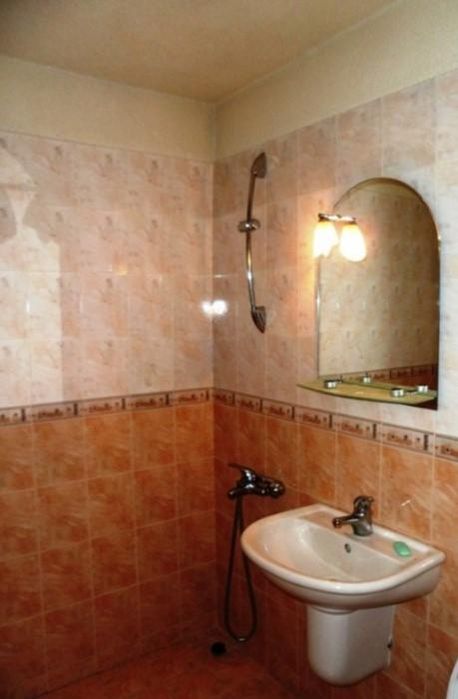 Дава се под наем Тристаен апартамент в София, Медицинска академия - 95 кв.м за 700 € - Снимка #9