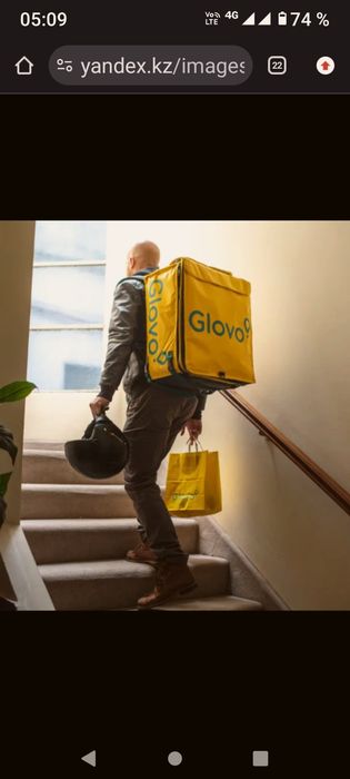Разные термосумки Glovo. Почти даром