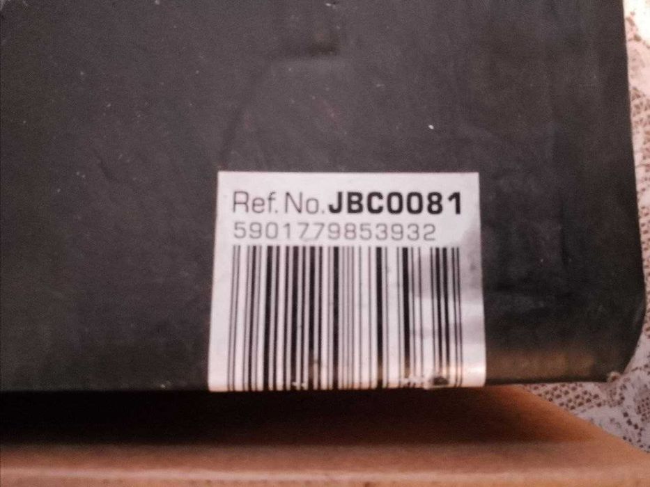 Предни спирачни апарати и накладки