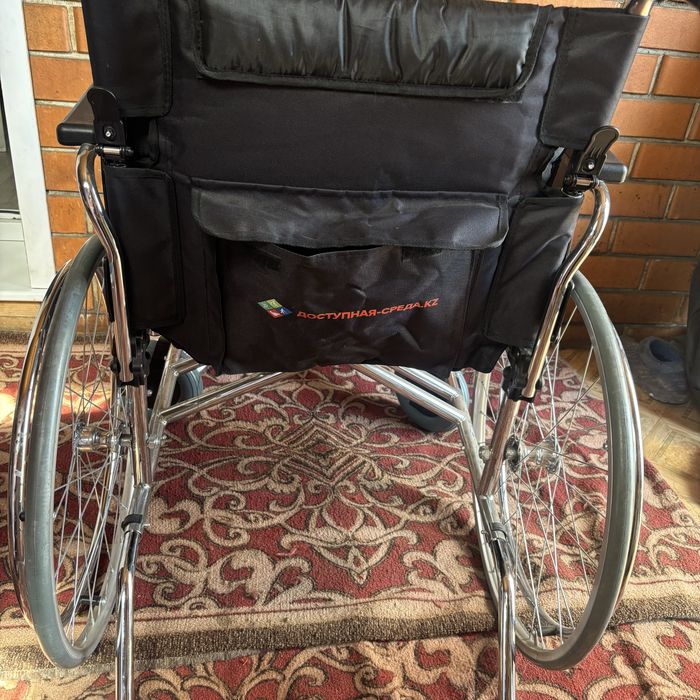 Продам коляску инвалидную