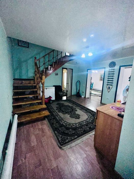 4 комнатный коттедж. п. Солнечный.