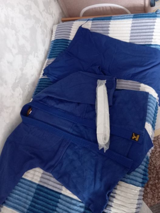 Продам кимоно mizuno