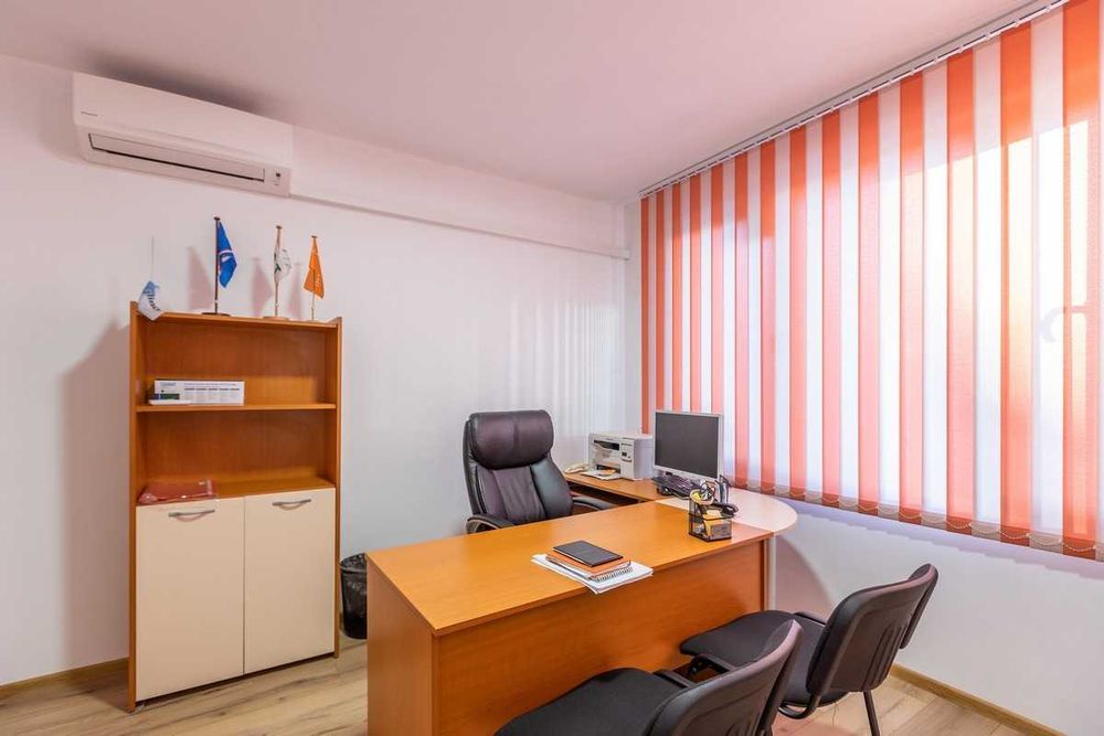 Дава се под наем Офис в Варна, Левски - 110 кв.м за 800 € - Снимка #2