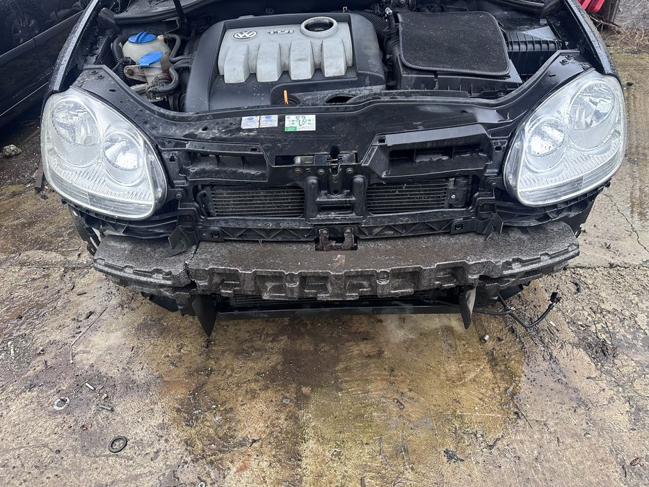 Far faruri stanga dreapta vw volkswagen jetta