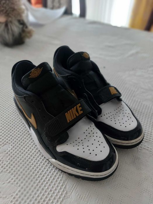 Jordan legacy 312 Black & Gold