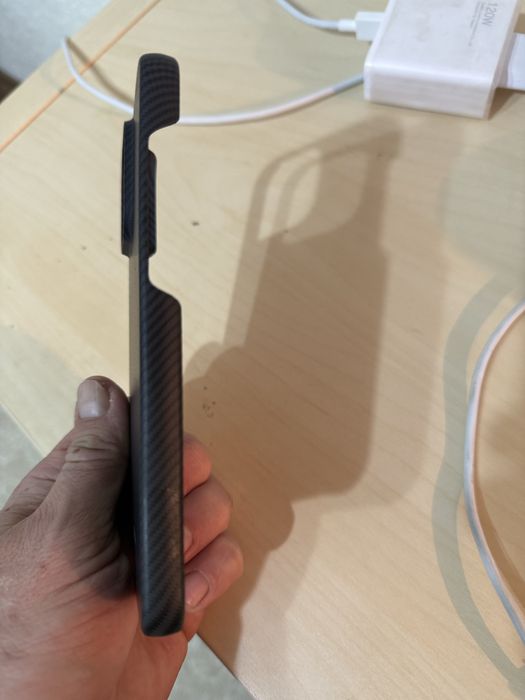 Чехол на Iphone 16 pro max