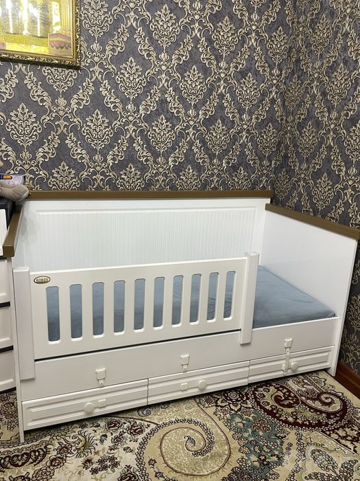 Детский шкаф и кроват