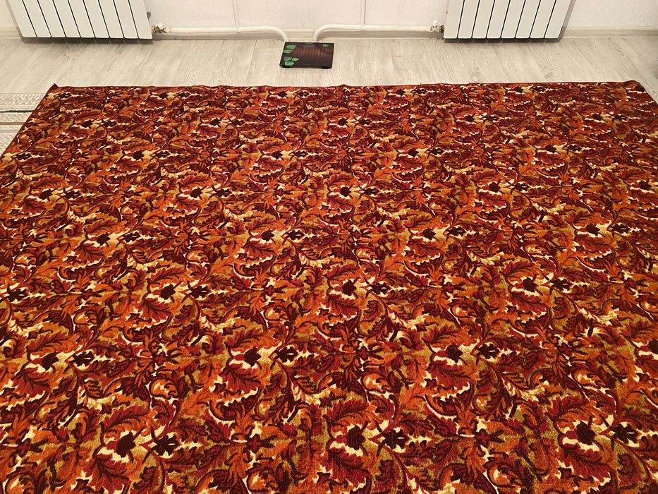 Паласы и ковер в  отличном состоянии