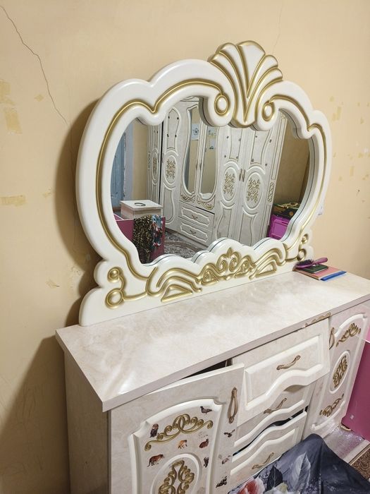 Menel spalniy garnetur спальный гарнитур