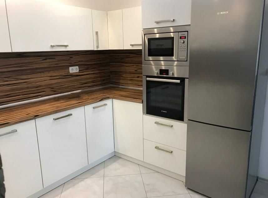 Продава се Тристаен апартамент в София, Гоце Делчев - 108 кв.м за 1630 €/кв.м - Снимка #1
