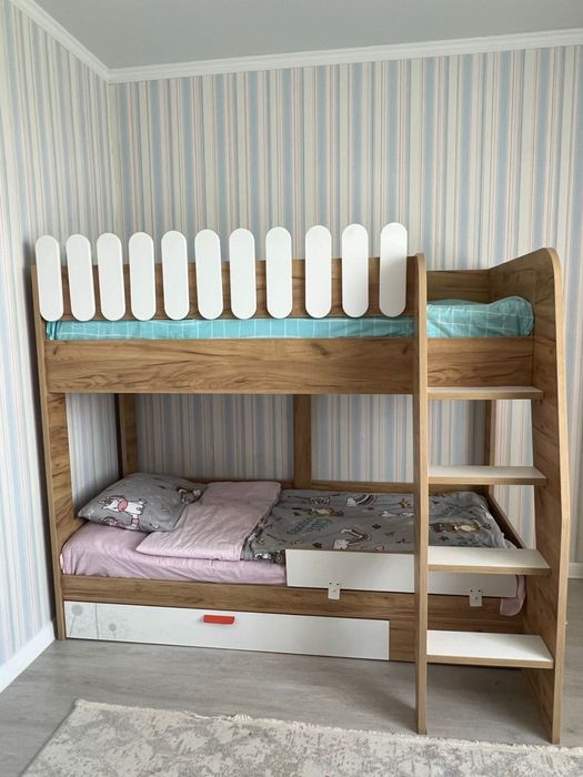 Срочно продам детскую кровать