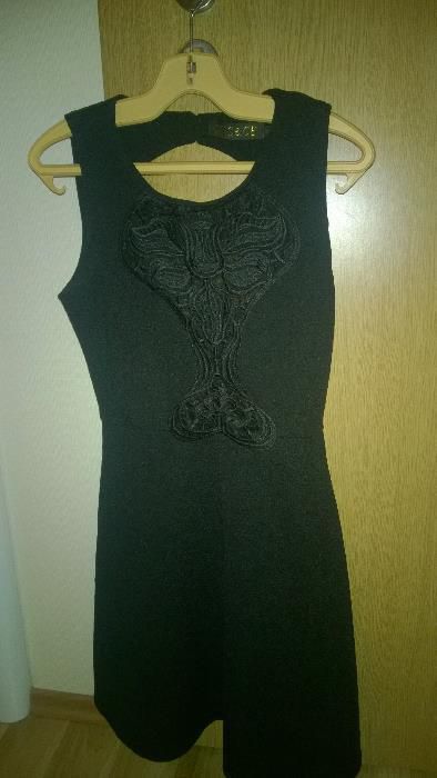 Дамска рокля с бродерия