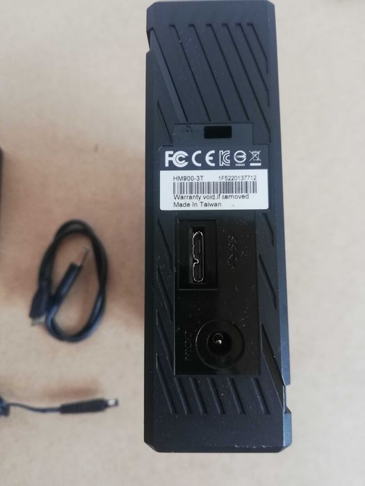 Преносим хард диск Adata 3TB НОВ на 2 часа работа