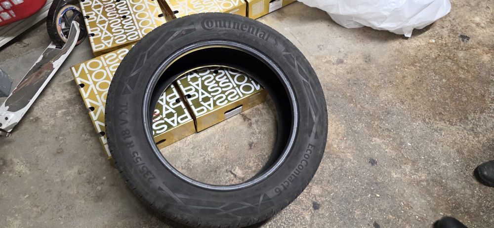 Anvelope Continental vara 235/55 R18 rulate 8000km