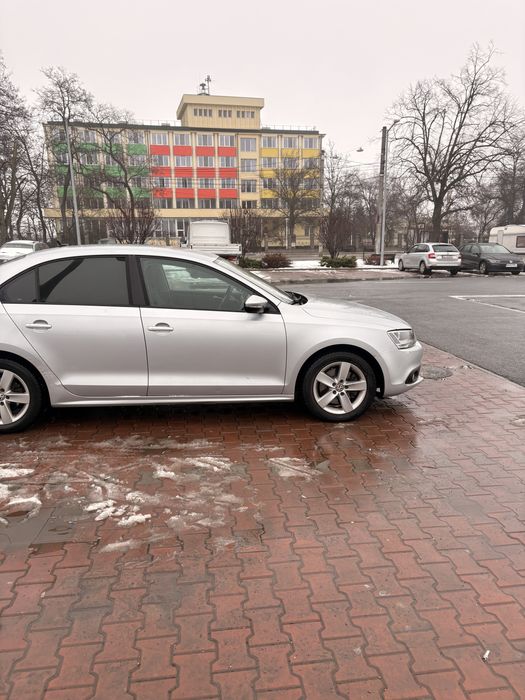 VW Jetta 2011 – benzină, cutie automată, îngrijită