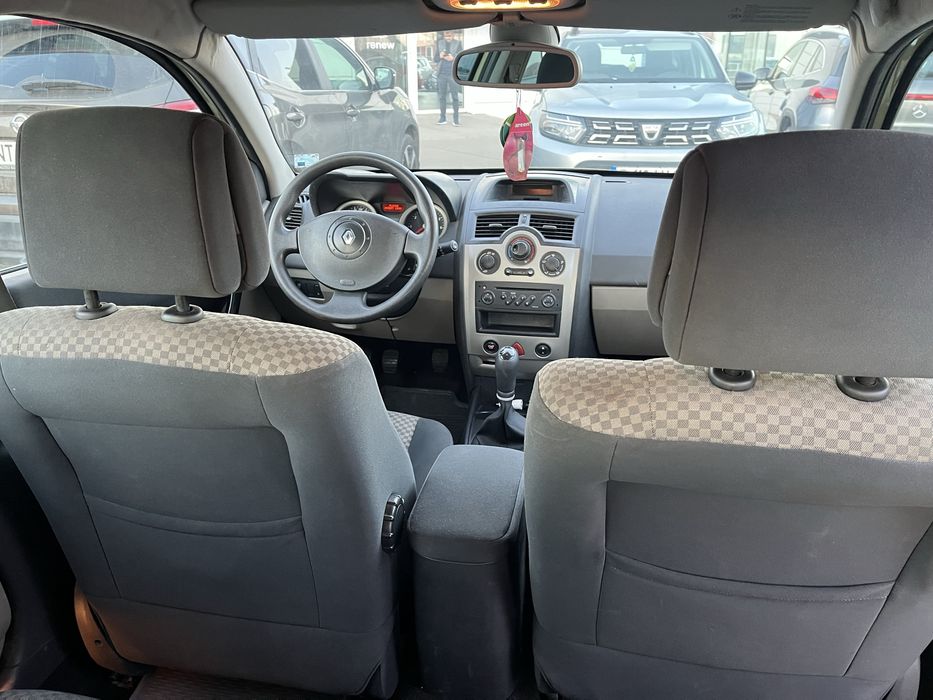 Vand RENAULT MEGANE 2004 1.4 mpi 196.000 km